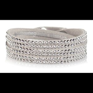 Touchstone Crystal - Wrap Star Bracelet- gray